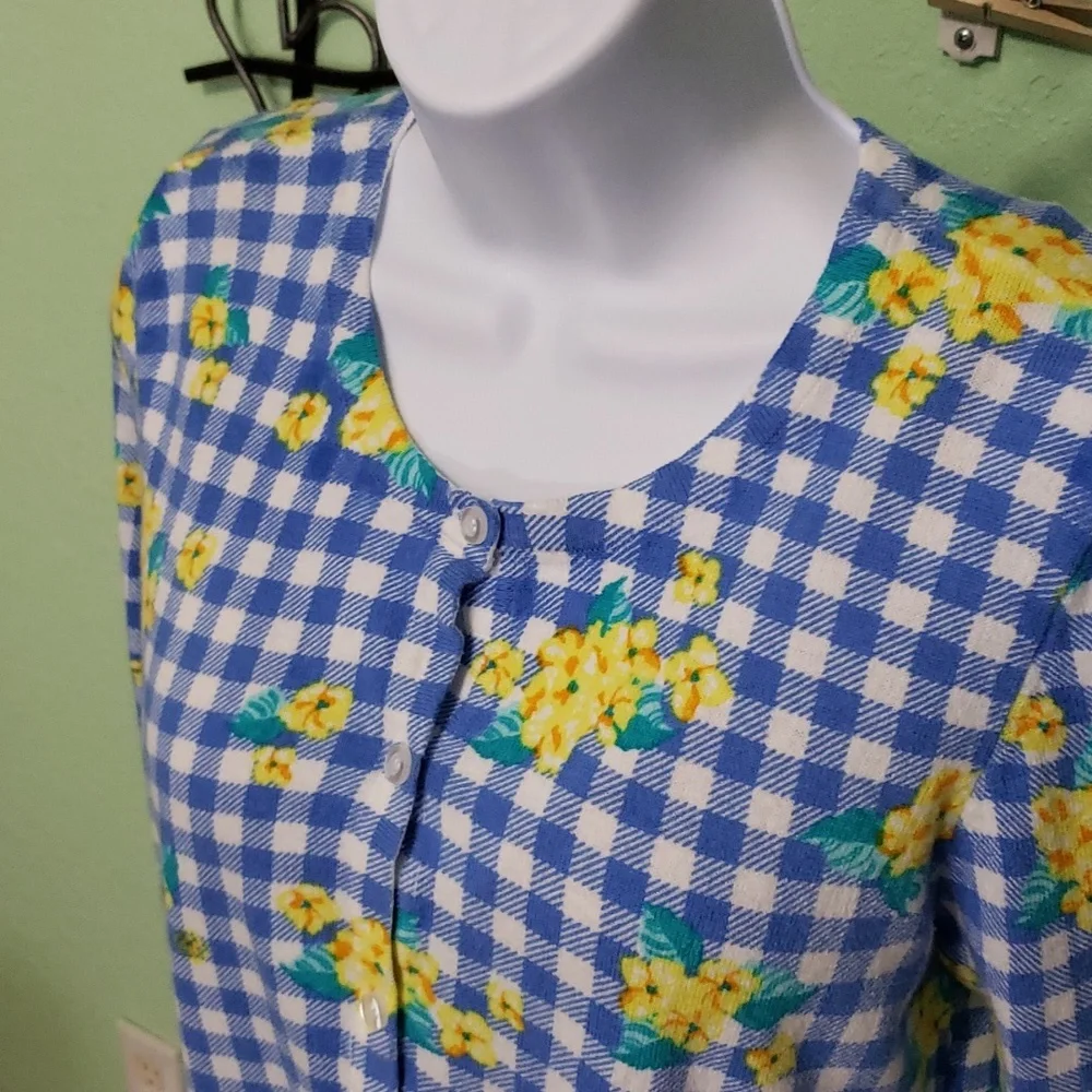 🐞KIM ROGERS button down top - Picture 3 of 10